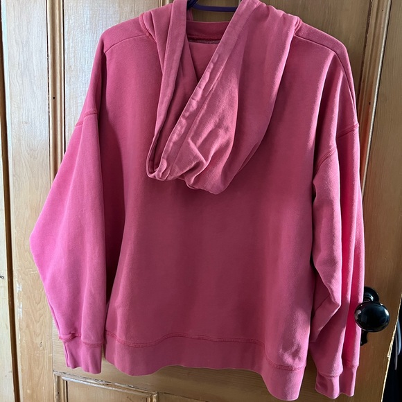 Red American Eagle sweater hardly worn - Picture 2 of 2
